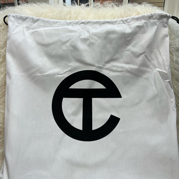 Large Black Telfar Bag - Picture 8 of 9